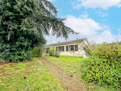 Maison à vendre à La Chaize-le-Vicomte, Vendée, Pays de la Loire, avec Leggett Immobilier
