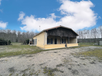 Maison à vendre à Casteljaloux, Lot-et-Garonne, Aquitaine, avec Leggett Immobilier