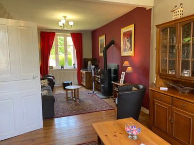 French property for sale in Maël-Carhaix, Côtes-d'Armor - €219,350 - photo 2