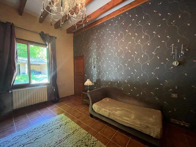 French property for sale in Ligueux, Gironde - €381,600 - photo 9