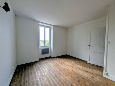 French property for sale in Saint-Claud, Charente - €98,500 - photo 3