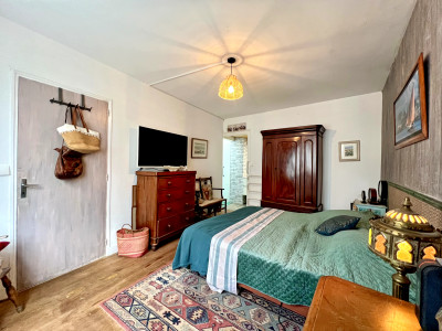 French property for sale in Mortagne-sur-Gironde, Charente-Maritime - €278,199 - photo 2