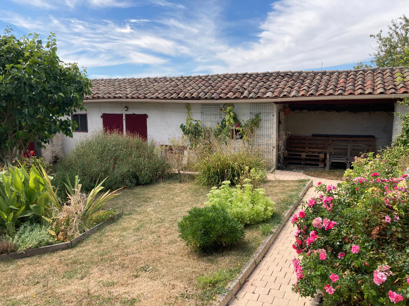 French property for sale in Jurignac, Charente - €349,500 - photo 10