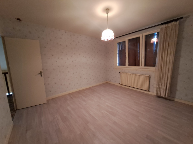 French property for sale in Luzy, Nièvre - €120,000 - photo 8