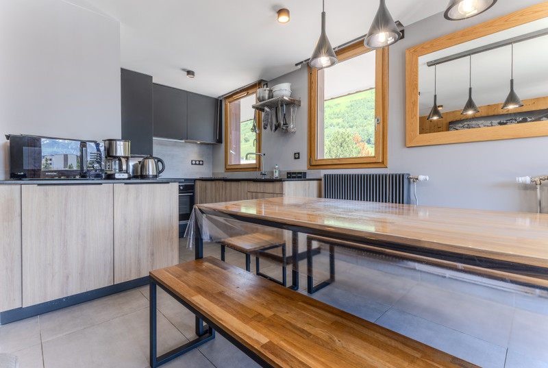 French property for sale in Les Deux Alpes, Isère - €657,000 - photo 1