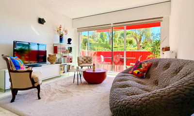 French property for sale in Antibes, Alpes-Maritimes - €395,000 - photo 1