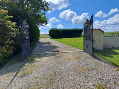 French property for sale in Brettes, Charente - €499,000 - photo 8