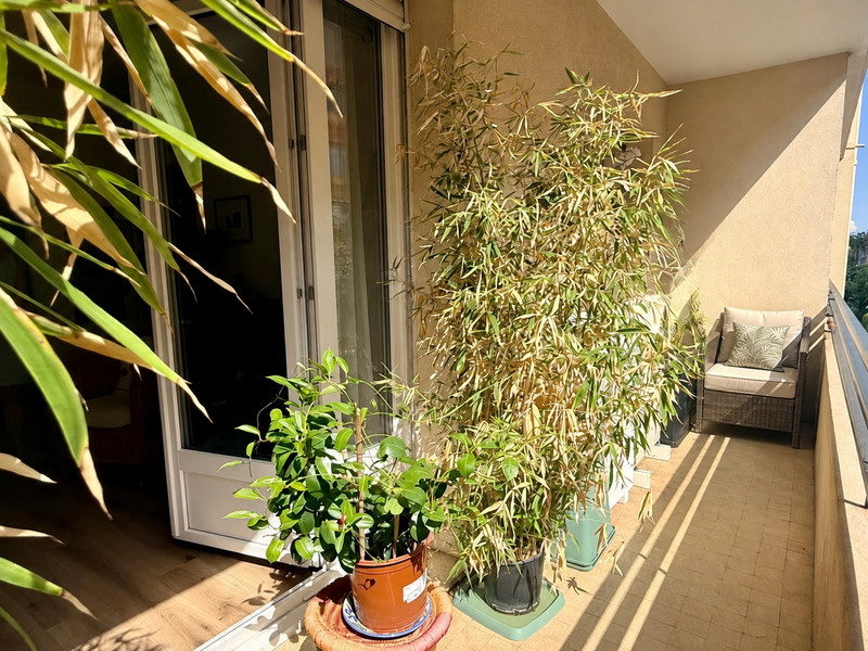 French property for sale in Antibes, Alpes-Maritimes - €225,000 - photo 3