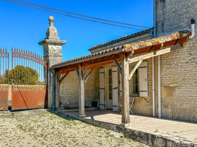 French property for sale in Gibourne, Charente-Maritime - €199,800 - photo 4