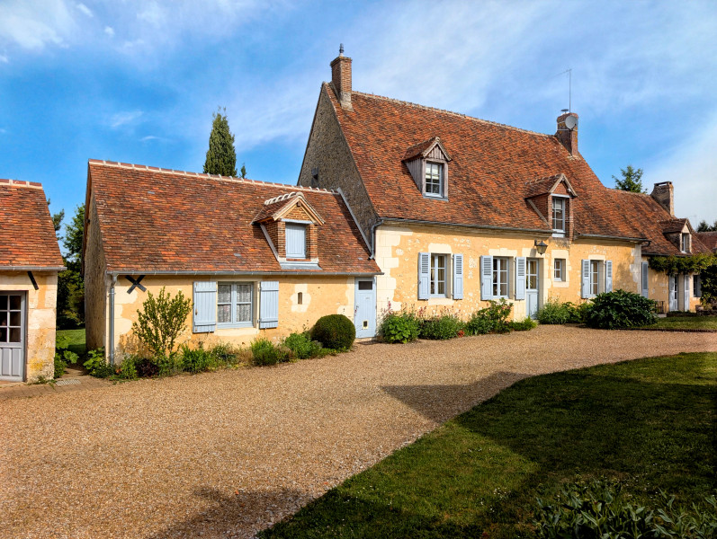 Propriété à vendre à Cour-Maugis sur Huisne, Orne - 580 000 €
