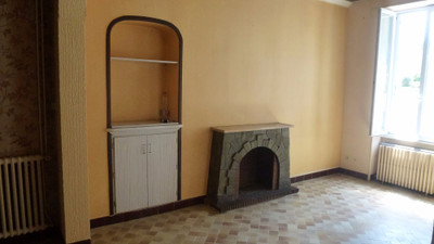 French property for sale in Vasles, Deux-Sèvres - €25,500 - photo 8