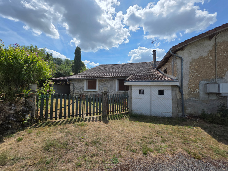 French property for sale in Saint-Astier, Dordogne - €130,800 - photo 5