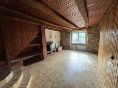 French property for sale in Saint-Carreuc, Côtes-d'Armor - €111,180 - photo 4