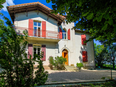 Maison à vendre à Crest, Drôme, Rhône-Alpes, avec Leggett Immobilier
