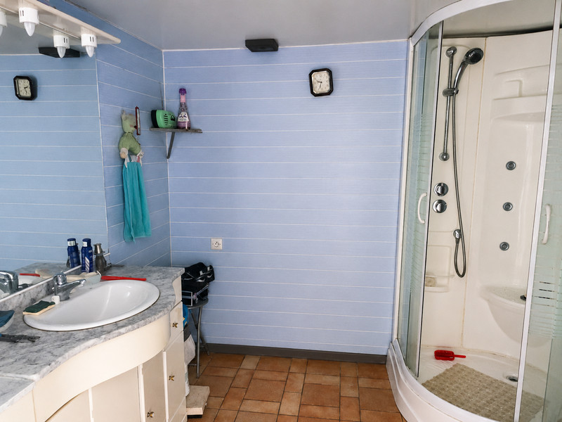 French property for sale in Nabinaud, Charente - €119,900 - photo 5
