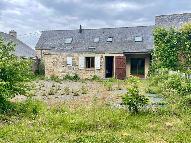 French property for sale in Limerzel, Morbihan - €240,750 - photo 2