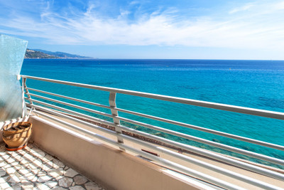 French property for sale in Menton, Alpes-Maritimes - €555,000 - photo 1