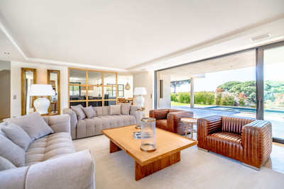 French property for sale in Sainte-Maxime, Var - €5,490,000 - photo 3