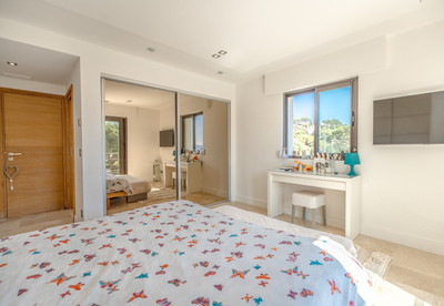 French property for sale in Sainte-Maxime, Var - €3,490,000 - photo 5