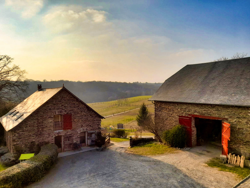 Maison à vendre à Troche, Corrèze - 892.500 € - photo 1