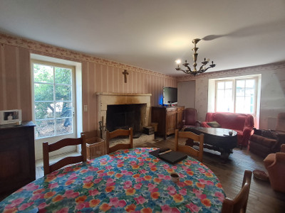 French property for sale in Cherval, Dordogne - €399,000 - photo 3