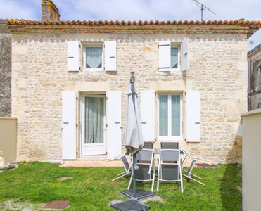 Maison à vendre à Voissay, Charente-Maritime, Poitou-Charentes, avec Leggett Immobilier