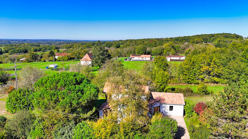 French property for sale in Nontron, Dordogne - €295,000 - photo 3