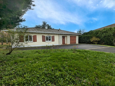 Maison à vendre à Angoulême, Charente, Poitou-Charentes, avec Leggett Immobilier