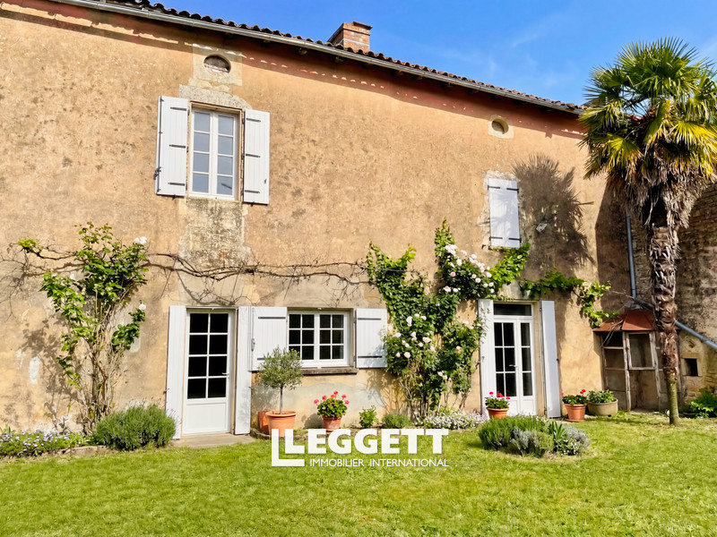 Maison 9 pièce(s), COURCÔME