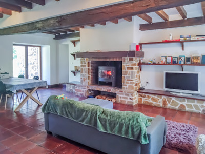 French property for sale in Lésignac-Durand, Charente - €310,300 - photo 2