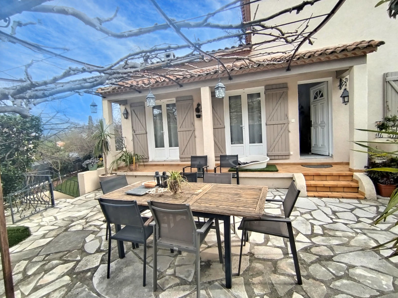 French property for sale in Toulon, Var - €860,000 - photo 4