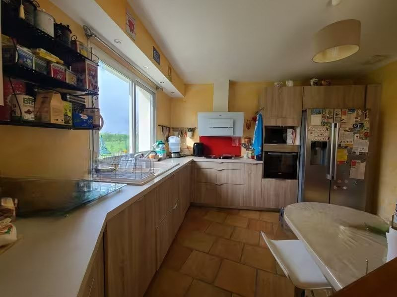 French property for sale in Courbillac, Charente - €278,000 - photo 4