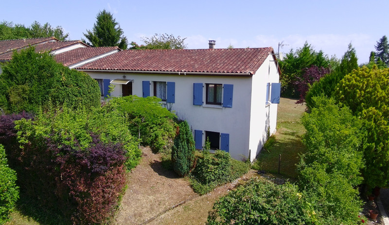 Maison à vendre à Montmoreau, Charente - 158.050 € - photo 1