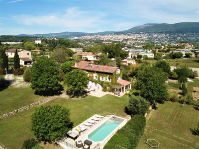 Maison à vendre à Mouans-Sartoux, Alpes-Maritimes, PACA, avec Leggett Immobilier
