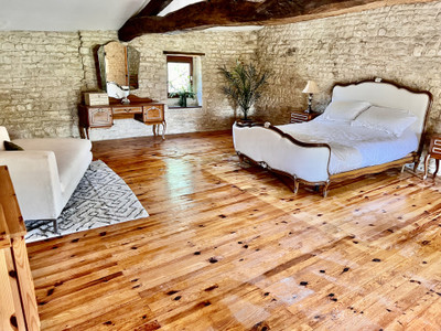 French property for sale in Chives, Charente-Maritime - €440,000 - photo 4