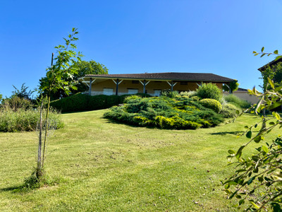 French property for sale in Lauzun, Lot-et-Garonne - €720,000 - photo 1