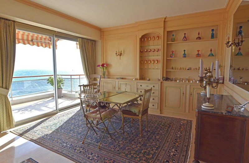 French property for sale in Cannes, Alpes-Maritimes - €1,180,000 - photo 4