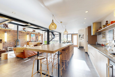 French property for sale in Nice, Alpes-Maritimes - €1,350,000 - photo 1