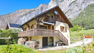 Maison à vendre à Le Bourg-d'Oisans, Isère, Rhône-Alpes, avec Leggett Immobilier