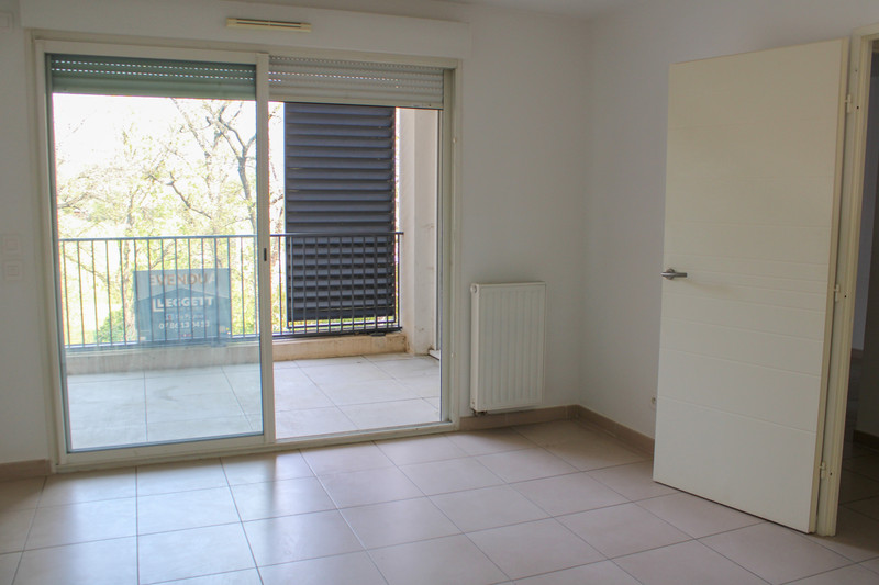 French property for sale in Hyères, Var - €159,000 - photo 11