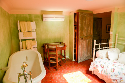 French property for sale in Collobrières, Var - €550,000 - photo 12