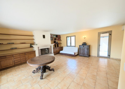 French property for sale in Cuges-les-Pins, Bouches-du-Rhône - €699,600 - photo 9
