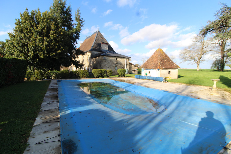 French property for sale in Pressac, Vienne - €599,000 - photo 8