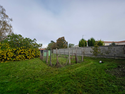 French property for sale in Benet, Vendée - €399,900 - photo 9