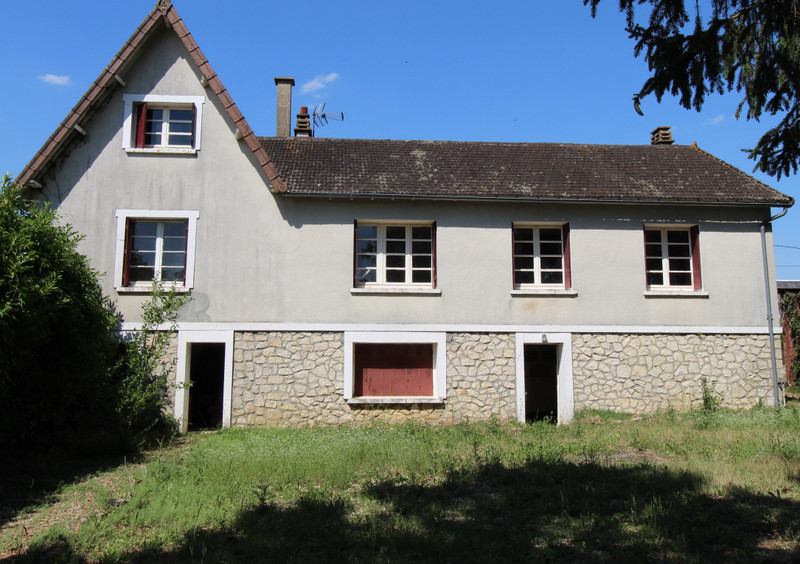 French property for sale in Béthines, Vienne - &#8364;104,500 - photo 2