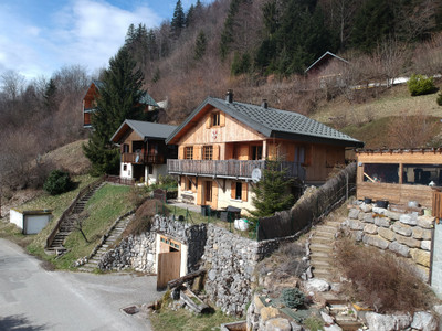 Maison à vendre à Aillon-le-Jeune, Savoie, Rhône-Alpes, avec Leggett Immobilier