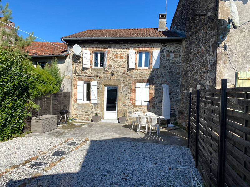 Maison à vendre à Vayres, Haute-Vienne - 105.365 € - photo 1