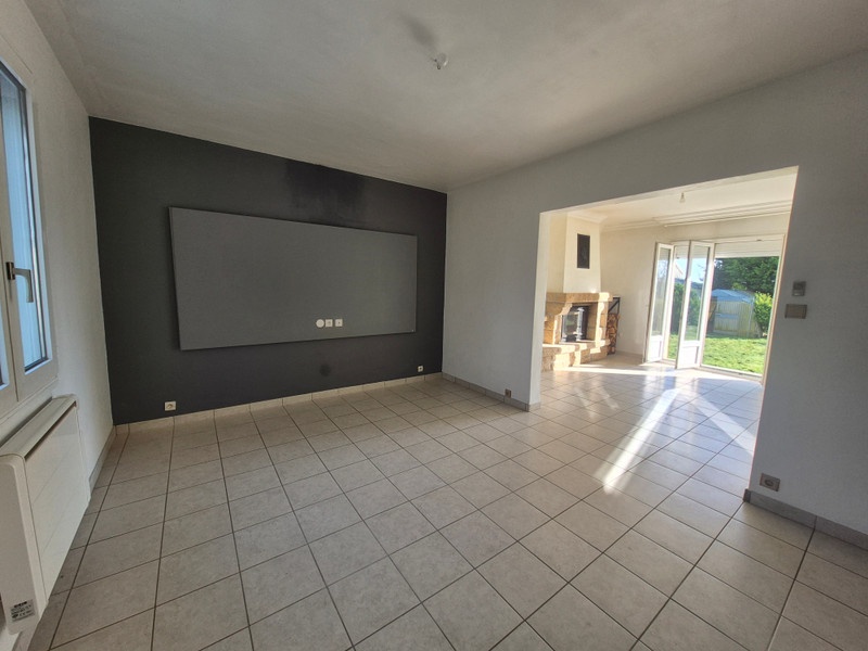 French property for sale in Plounévez-Moëdec, Côtes-d'Armor - €277,900 - photo 5