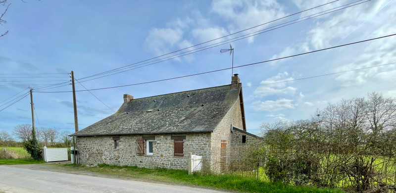 French property for sale in Martigné-sur-Mayenne, Mayenne - €239,000 - photo 3