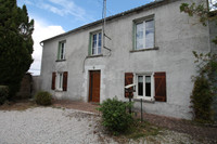 Maison à vendre à Villejoubert, Charente - 224 700 € - photo 1